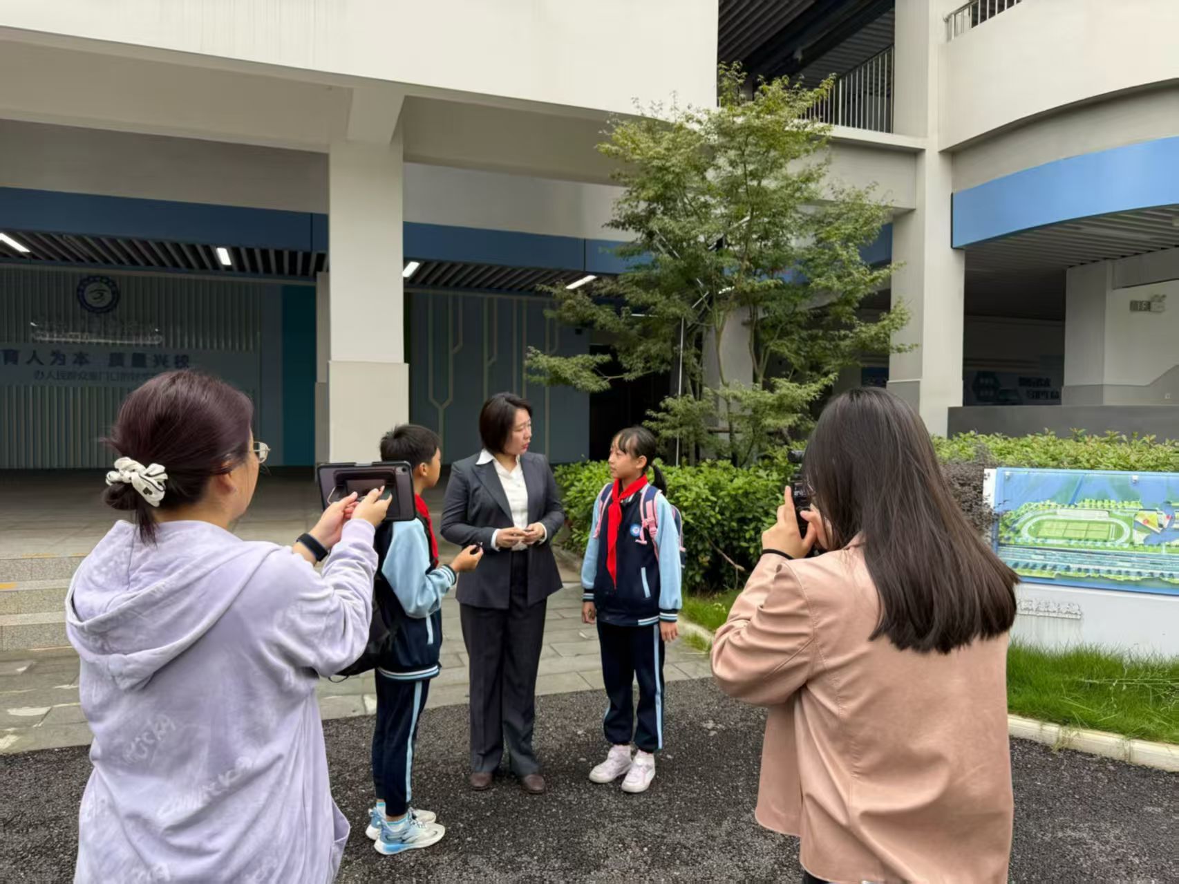 图4.短片拍摄现场.jpg 福布斯